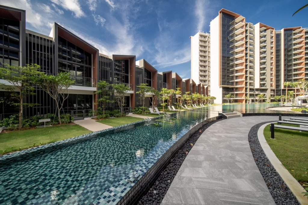 Affinity at Serangoon lap pool and landscaped walkway, Serangoon, Singapore
